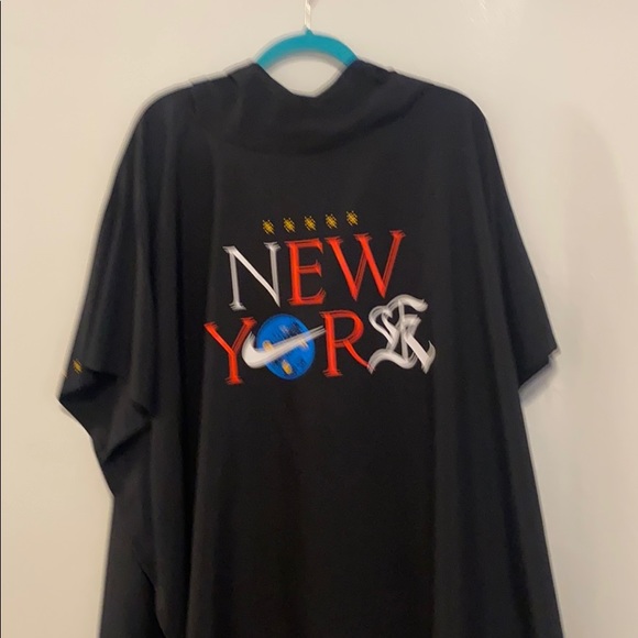 New York Water Repellent Hooded Running Poncho - Picture 6 of 16